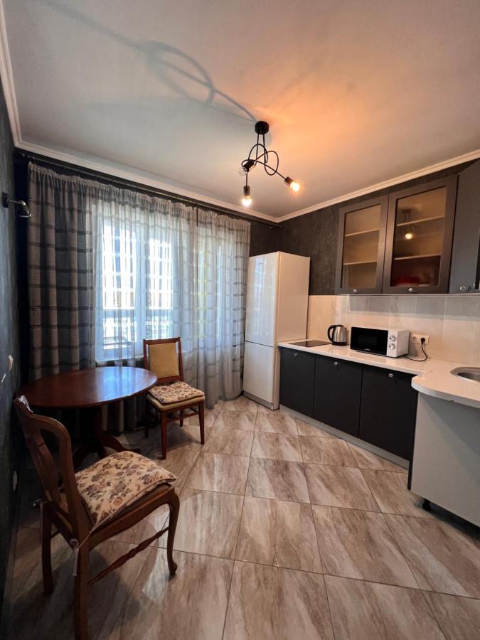 Уютная 1 Комнатная Квартира На Софии Русовой Apartamento Kiev Exterior foto