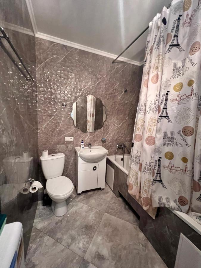 Уютная 1 Комнатная Квартира На Софии Русовой Apartamento Kiev Exterior foto