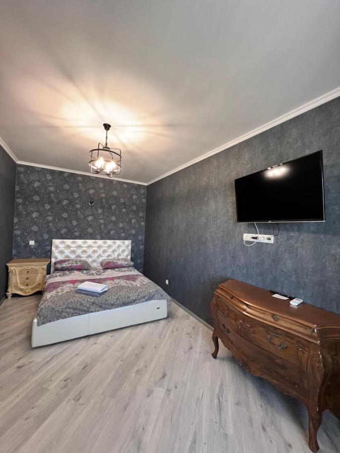 Уютная 1 Комнатная Квартира На Софии Русовой Apartamento Kiev Exterior foto